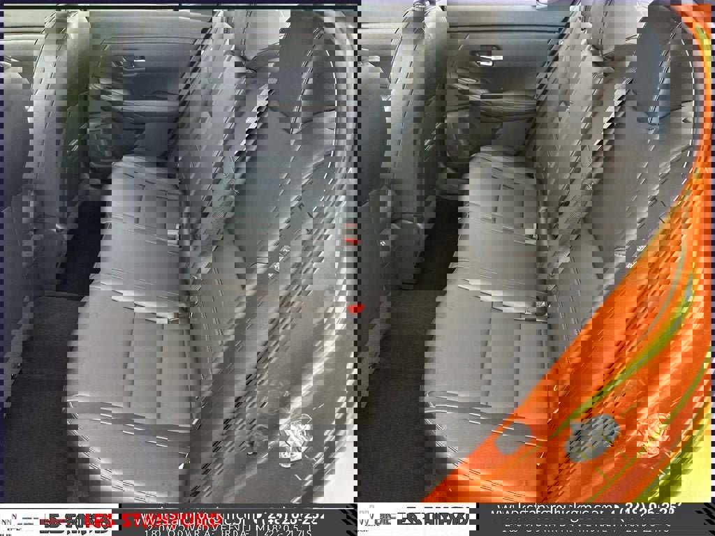 Used 2022 Nissan Sentra SR w/ SR Premium Package image 13