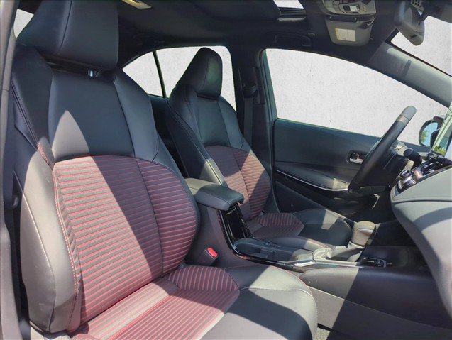 Certified 2025 Toyota Corolla XSE FWD image 30