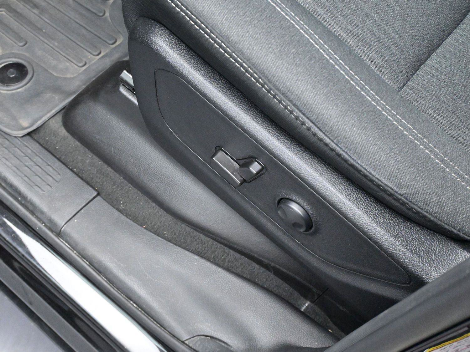 Used 2022 RAM 1500 Big Horn AWD/4WD image 13