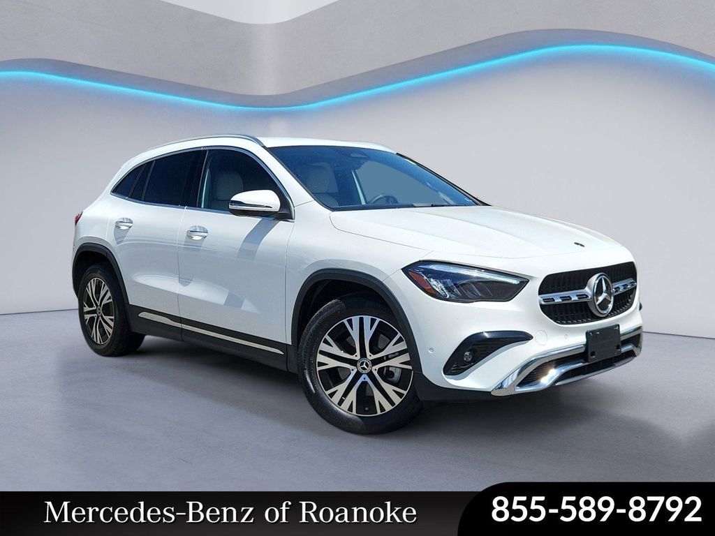 Used 2025 Mercedes-Benz GLA 250 4MATIC image 1
