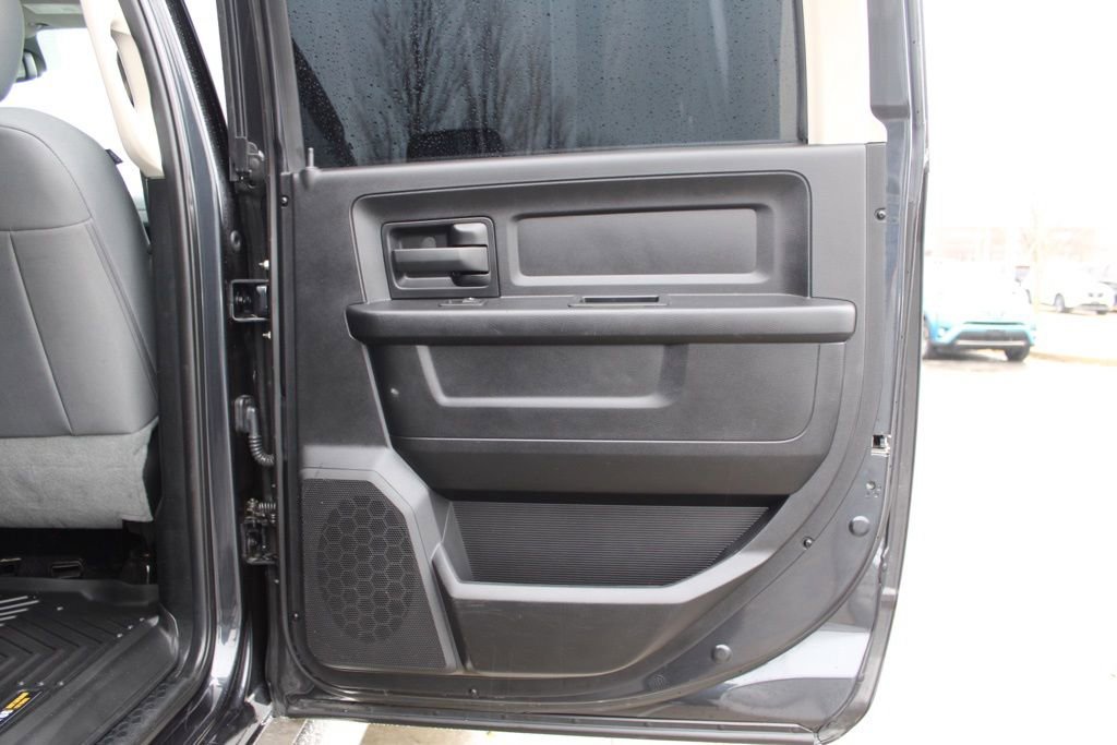 Used 2016 RAM 2500 Tradesman w/ Chrome Appearance Group image 26