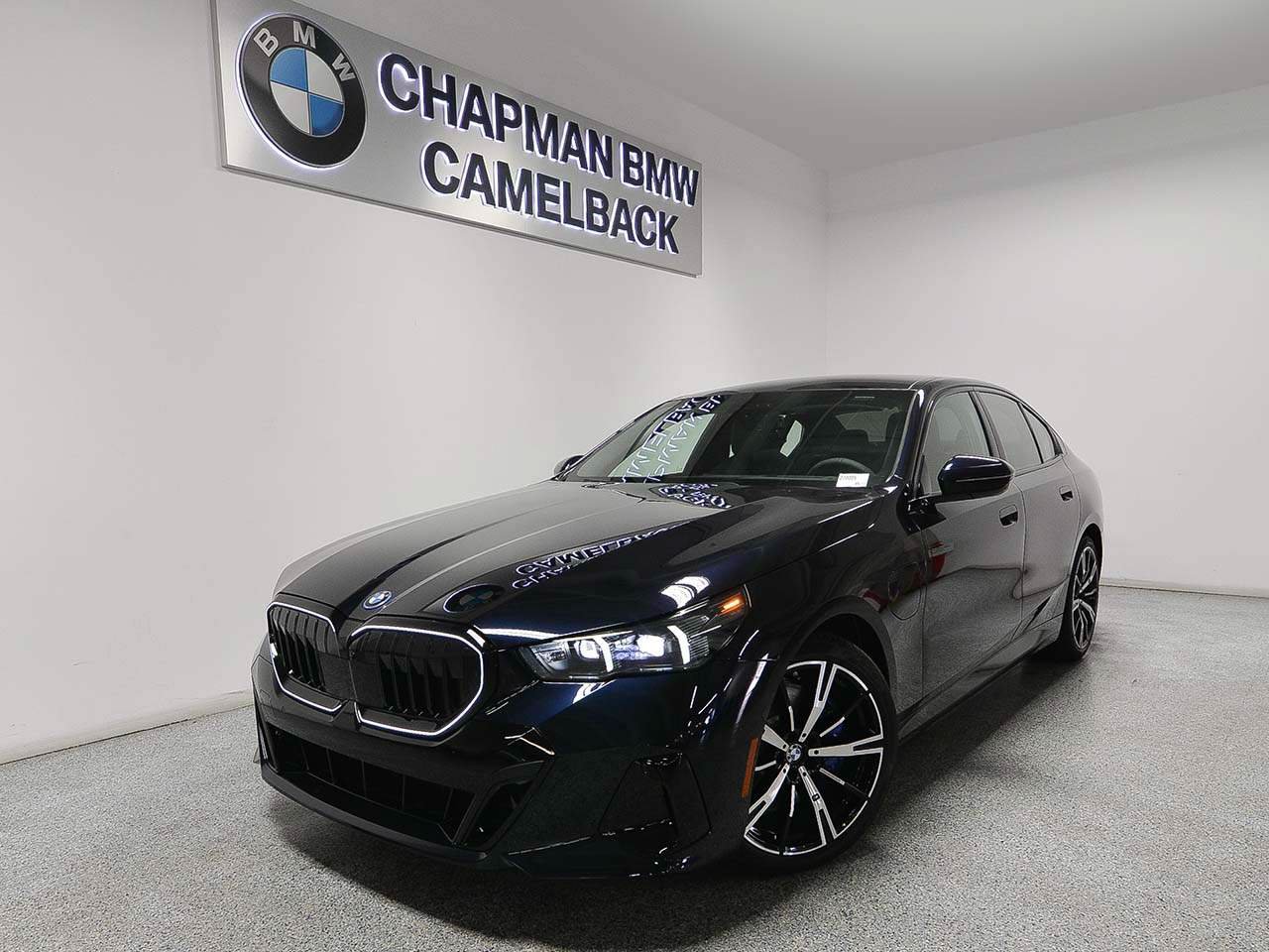 New 2027 BMW 550e xDrive w/ Executive Package AWD/4WD image 1