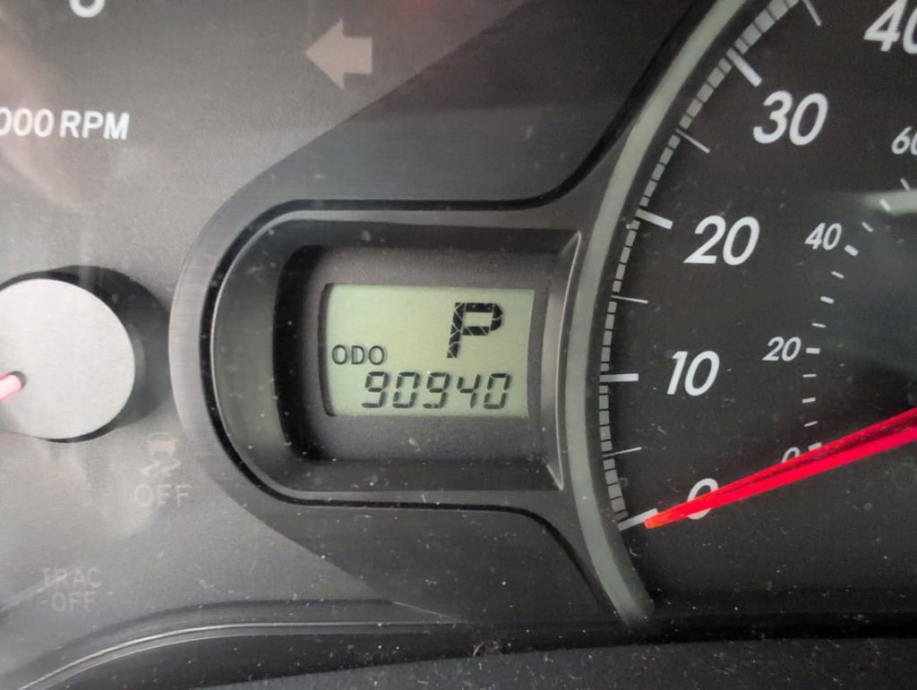 Used 2013 Toyota Sienna LE image 26