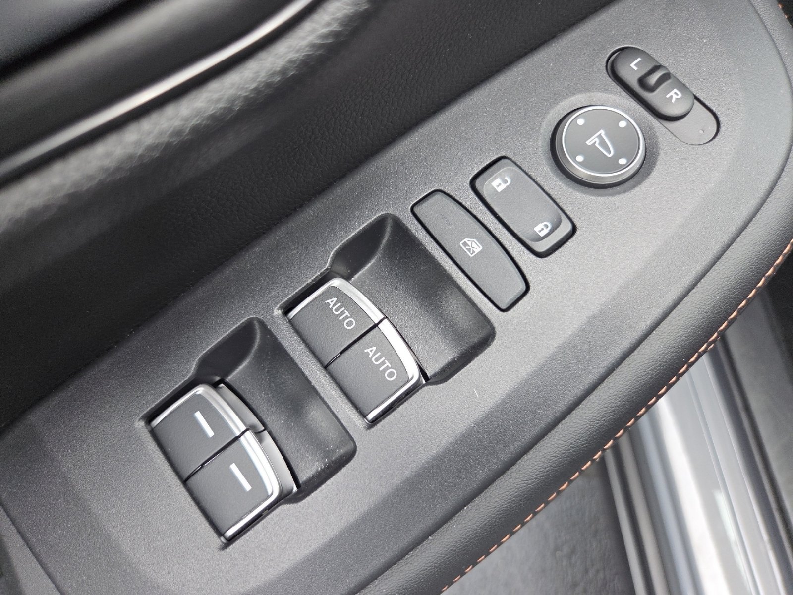Used 2024 Honda HR-V Sport image 29