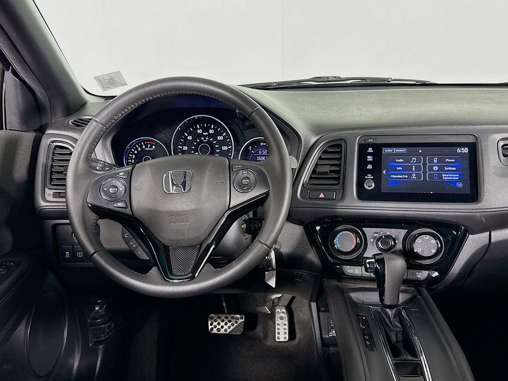 Used 2020 Honda HR-V Sport image 11