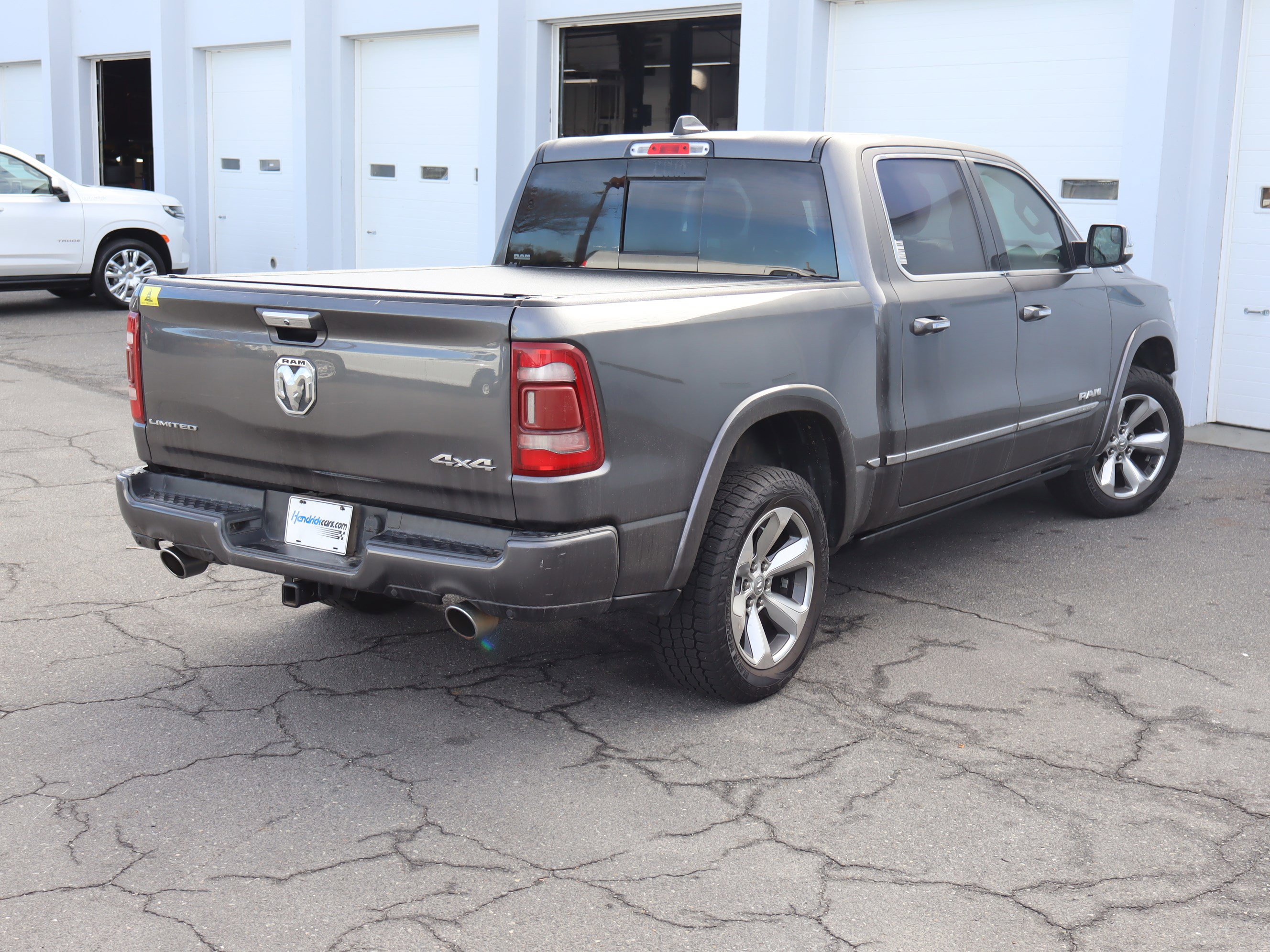 Used 2020 RAM 1500 Limited w/ Body Color Bumper Group image 10