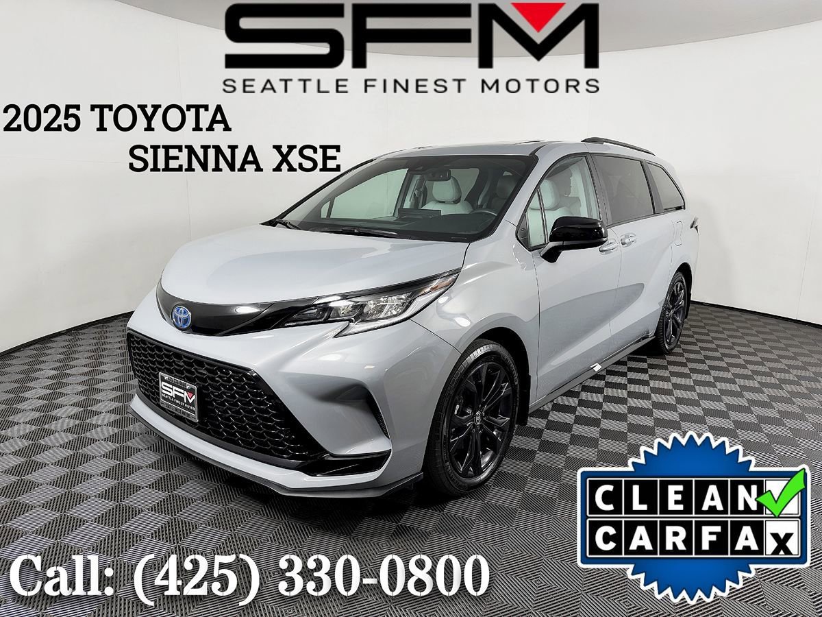 Used 2025 Toyota Sienna XSE image 1