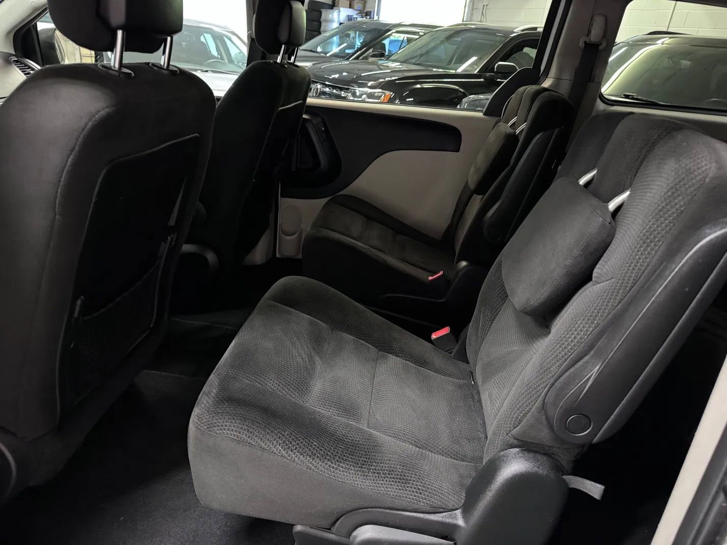 Used 2017 Dodge Grand Caravan SE w/ Power Window Group FWD image 15