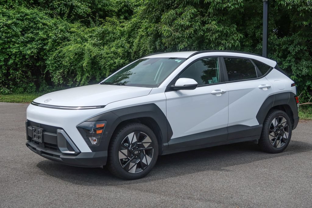 Used 2024 Hyundai Kona SEL FWD image 1
