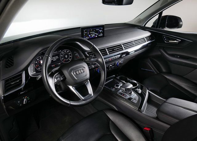 Used 2018 Audi Q7 3.0T Premium Plus w/ Premium Plus Package image 19
