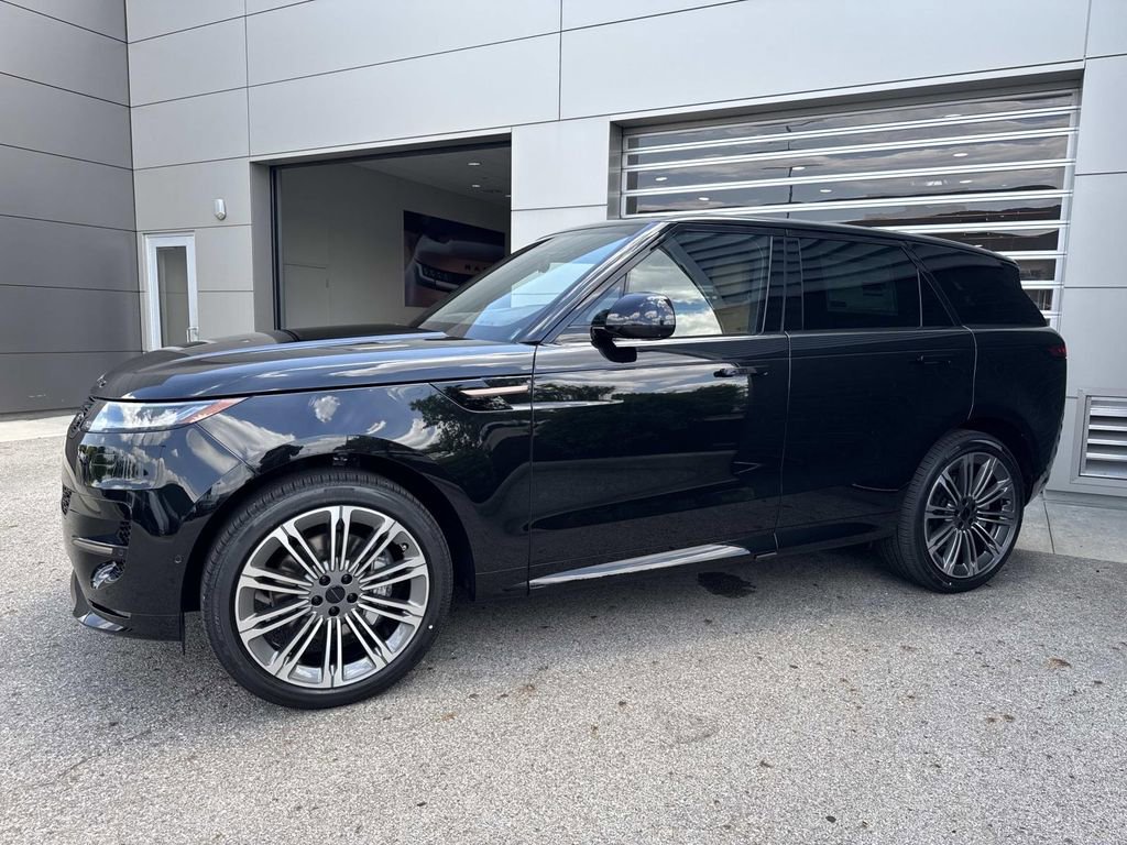 New 2026 Land Rover Range Rover Sport Dynamic SE AWD/4WD image 3