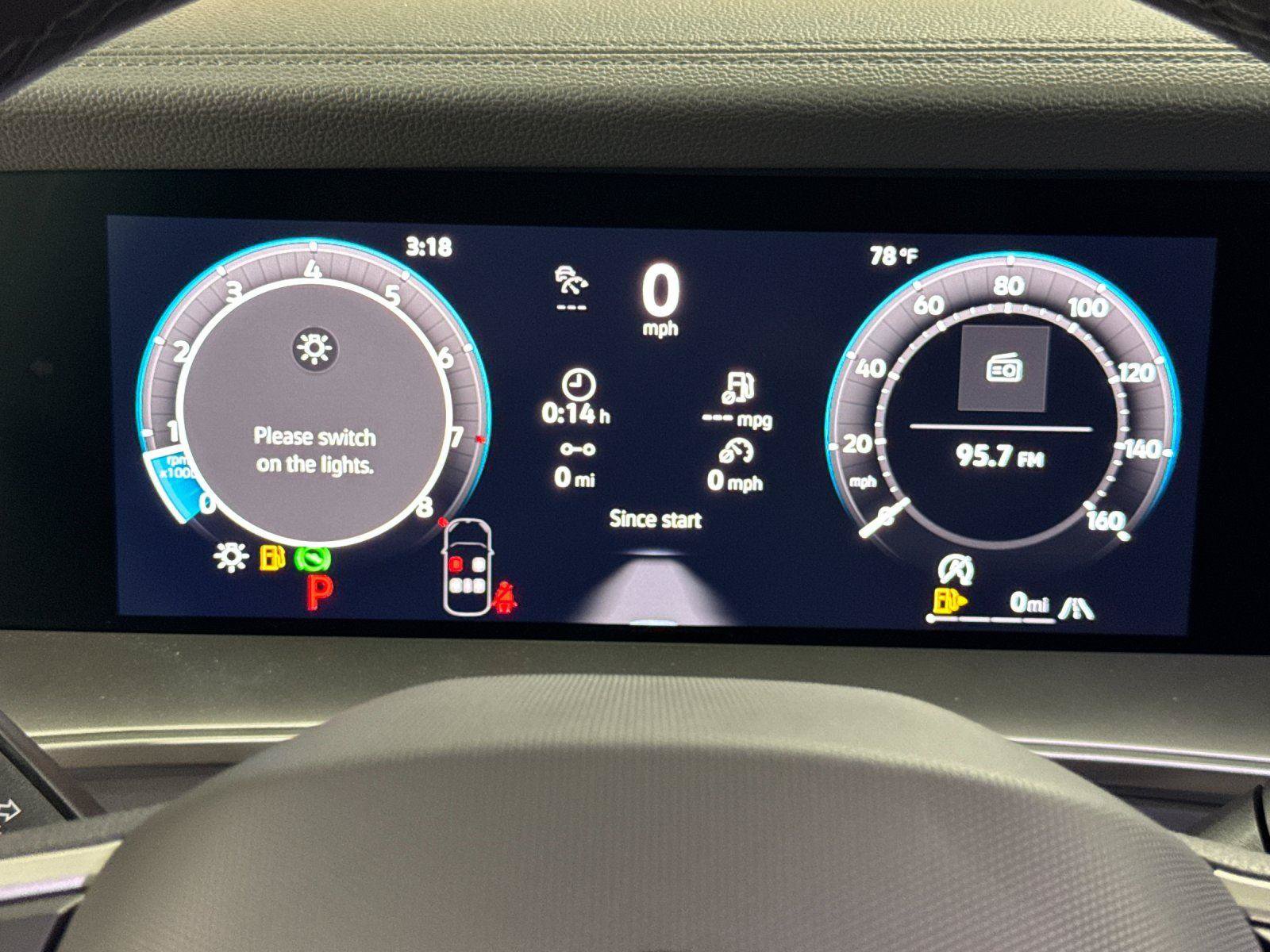 New 2026 Volkswagen Tiguan SE R-Line AWD/4WD image 23