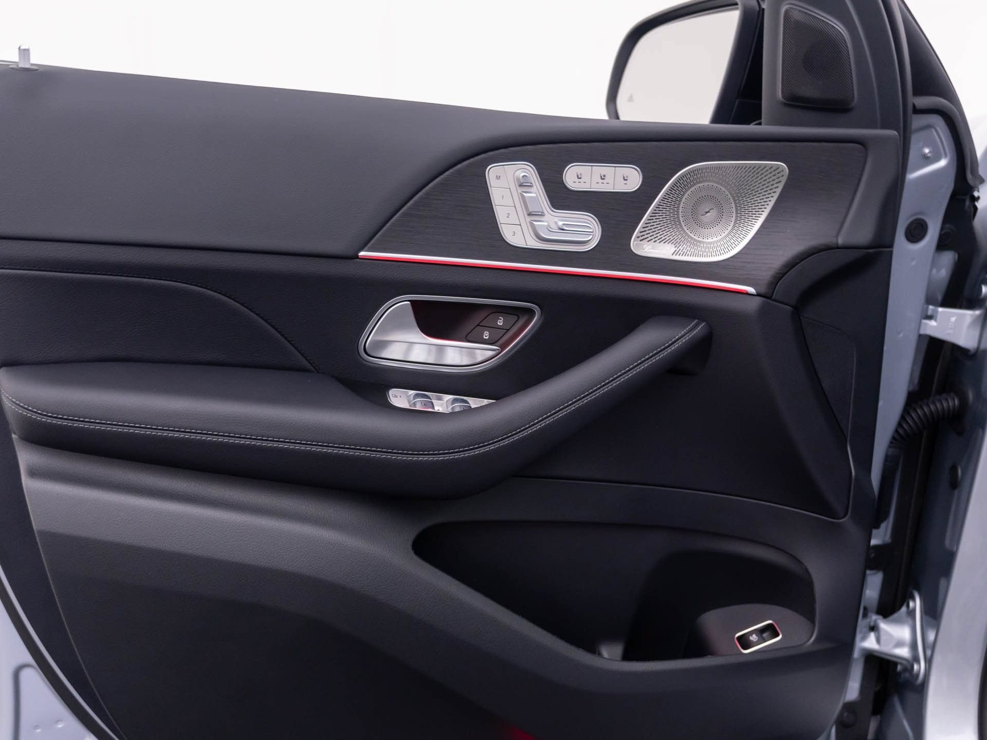 New 2026 Mercedes-Benz GLS 450 4MATIC image 14