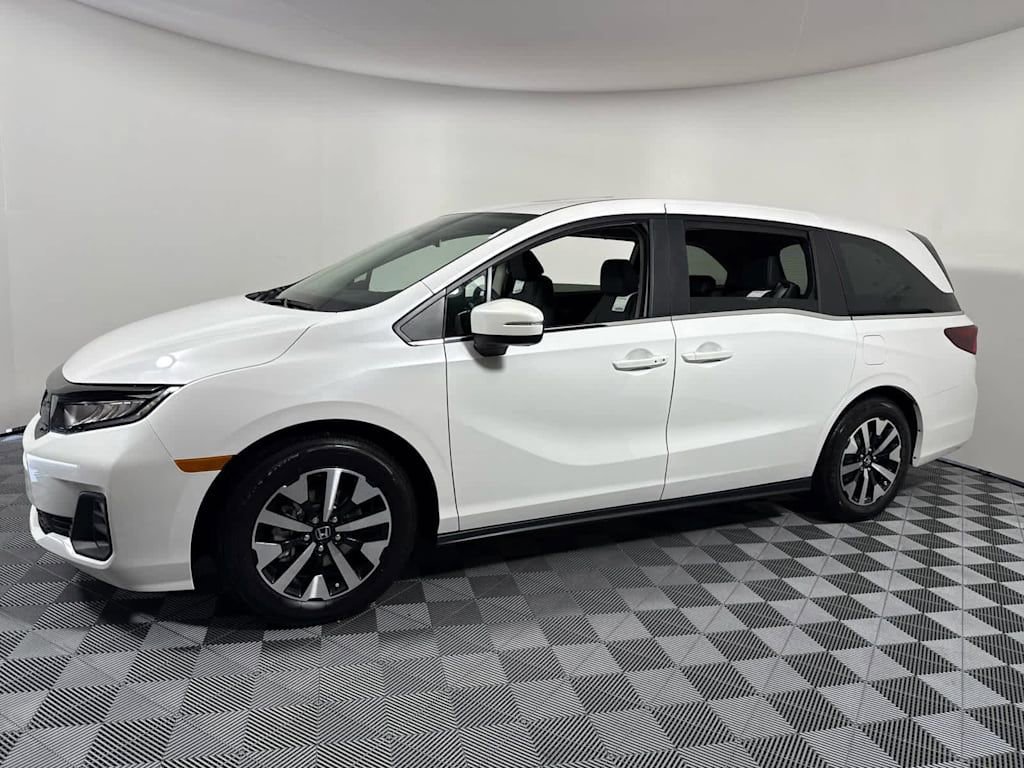 New 2025 Honda Odyssey EX-L image 2