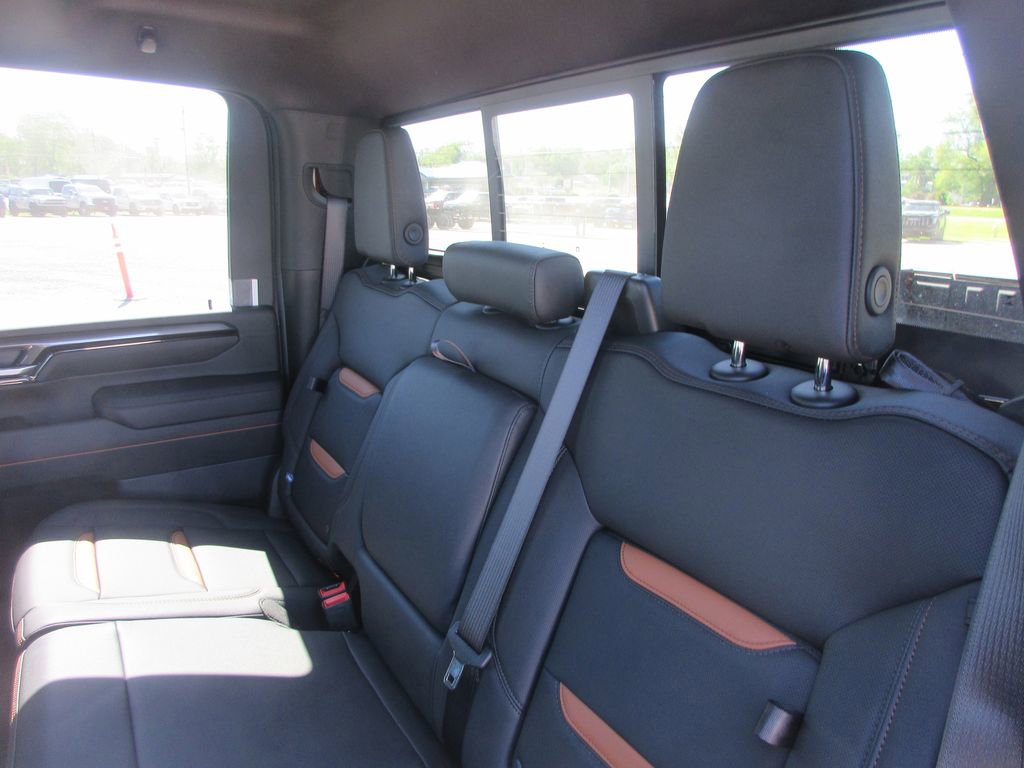 New 2026 GMC Sierra 2500 AT4 w/ AT4 Premium Plus Package AWD/4WD image 13
