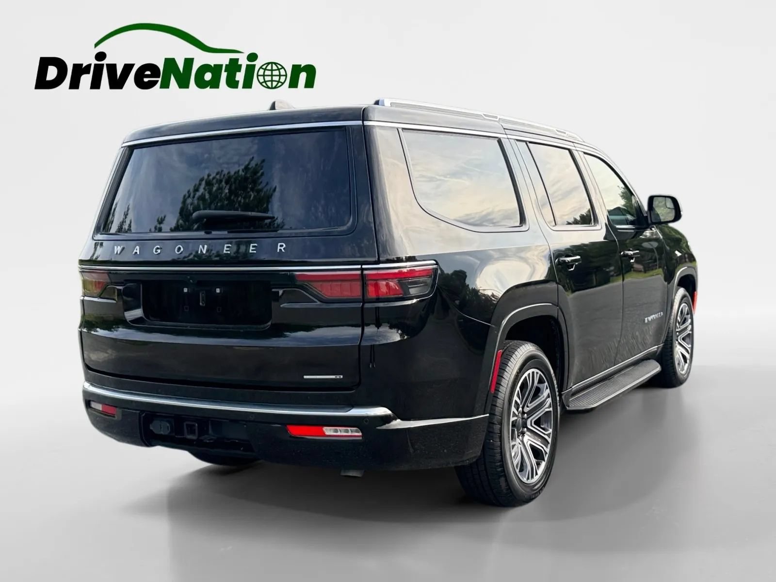 Used 2024 Jeep Wagoneer Series II w/ Flexible Seating Group AWD/4WD image 5