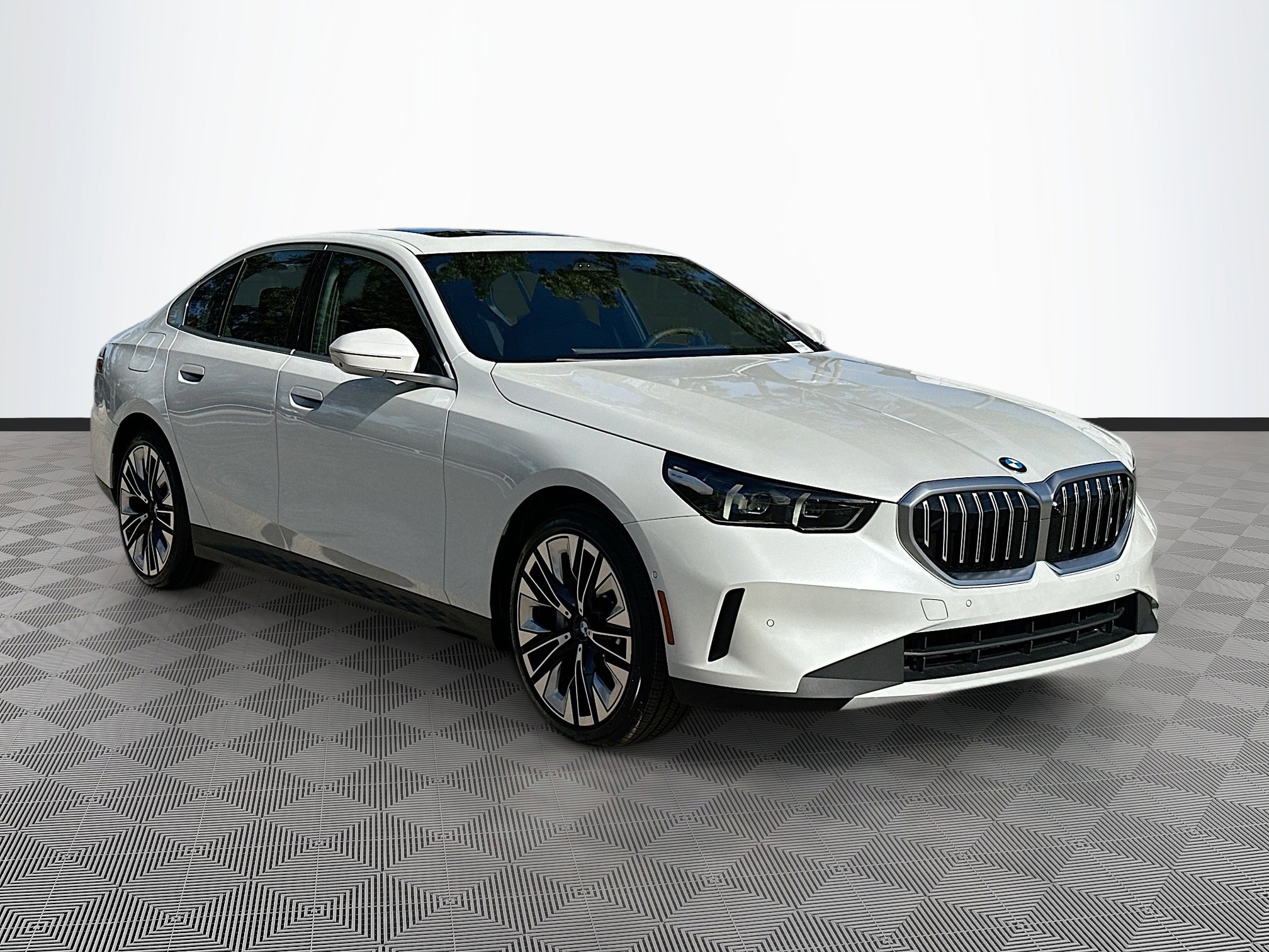 New 2025 BMW 530i w/ Premium Package