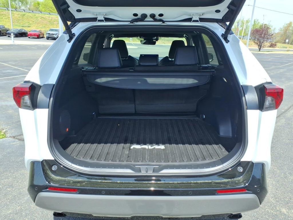 Used 2024 Toyota RAV4 XSE w/ Advanced Technology Package image 24