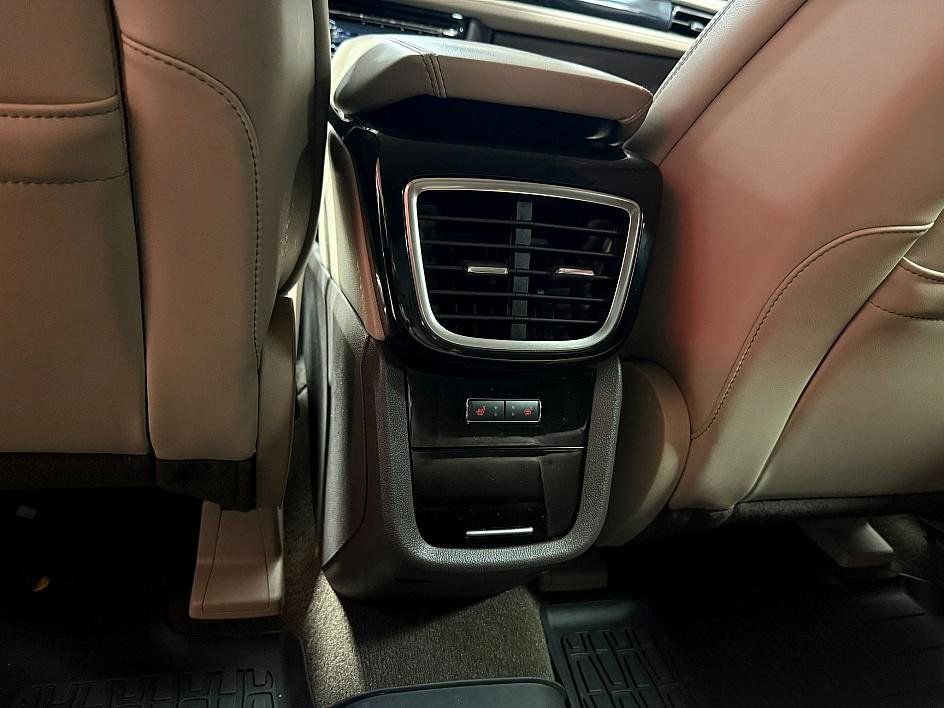 Used 2021 Lincoln Nautilus Reserve image 23