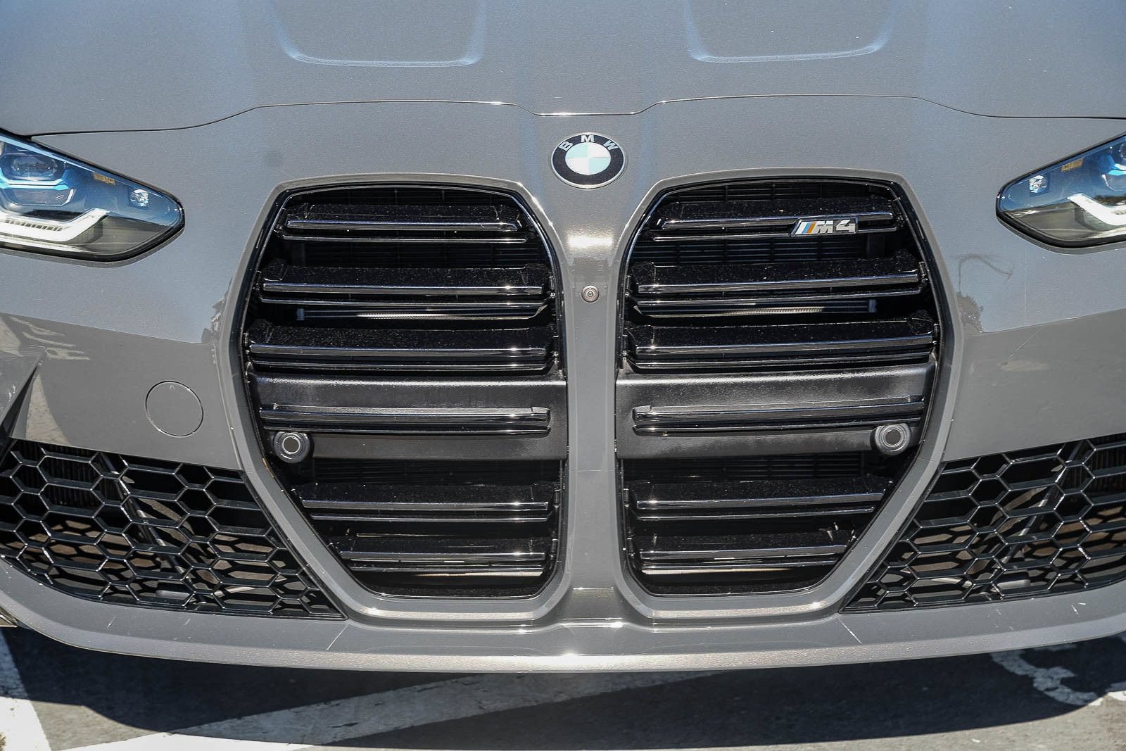Used 2024 BMW M4 Coupe w/ Executive Package RWD image 7