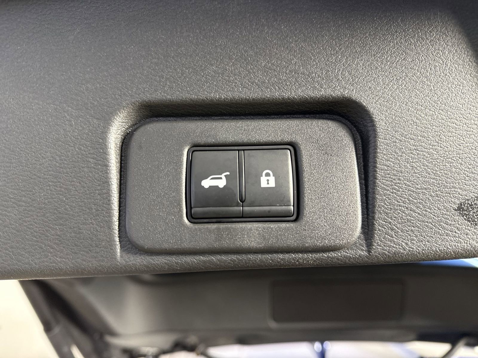 Certified 2023 Nissan Rogue Platinum w/ Platinum Premium Package image 37