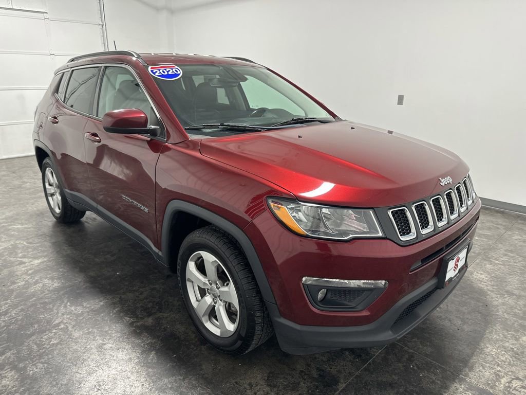 Used 2020 Jeep Compass Latitude FWD image 3