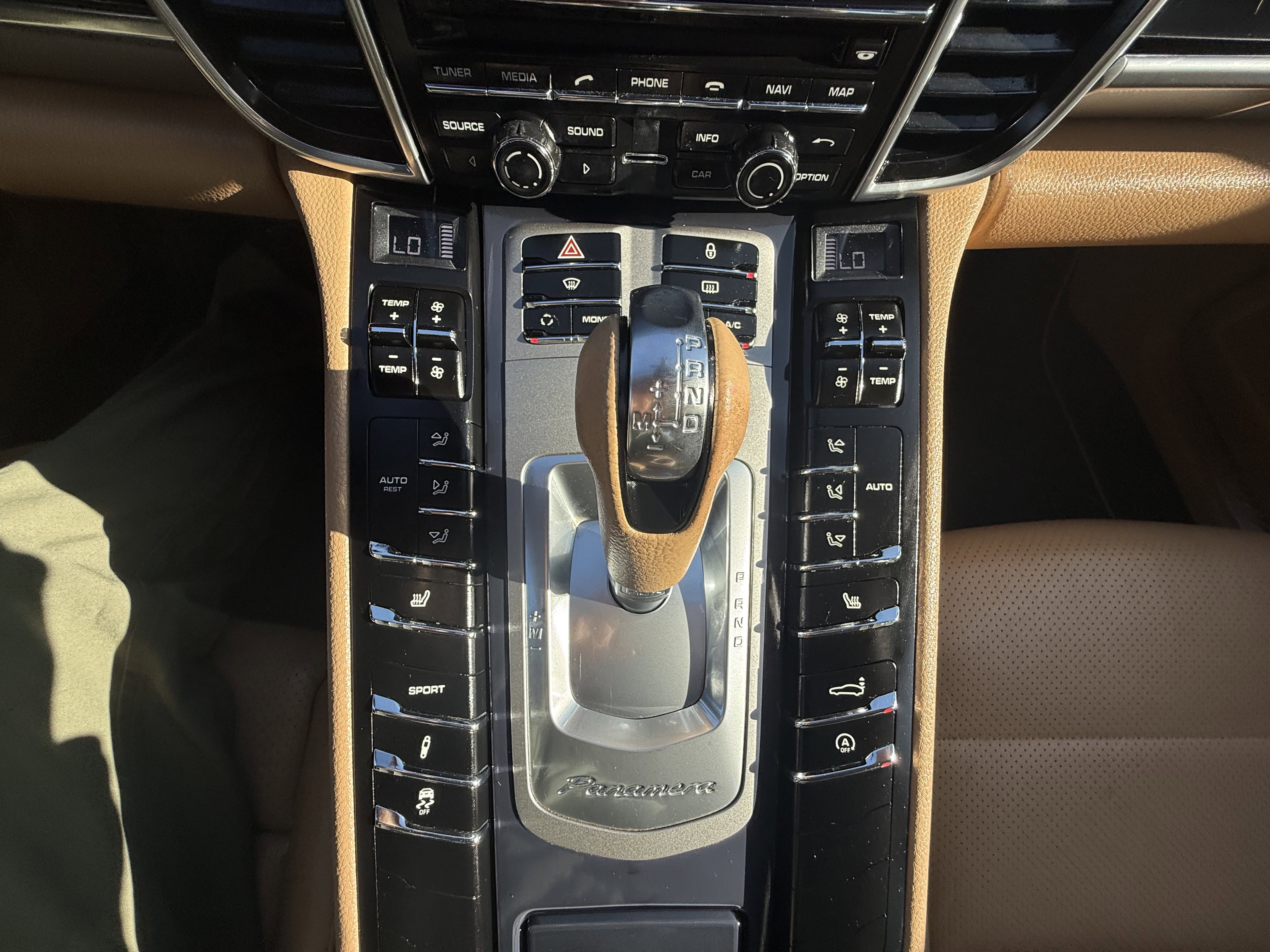 Used 2013 Porsche Panamera image 29