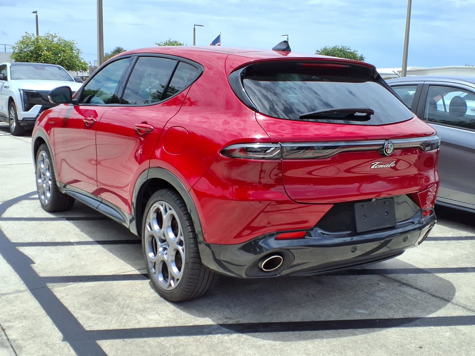 Used 2024 Alfa Romeo Tonale Veloce AWD/4WD image 14