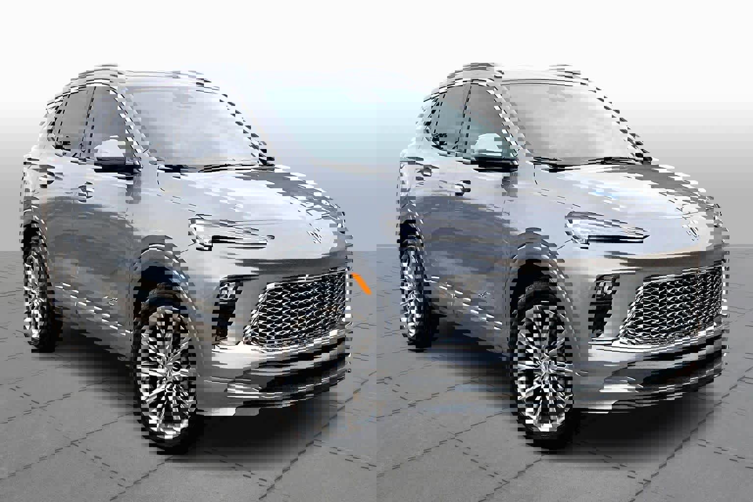 Used 2025 Buick Encore GX Avenir w/ Avenir Technology Package image 3