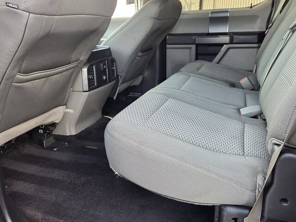 Used 2016 Ford F150 XLT w/ Equipment Group 302A Luxury RWD image 4