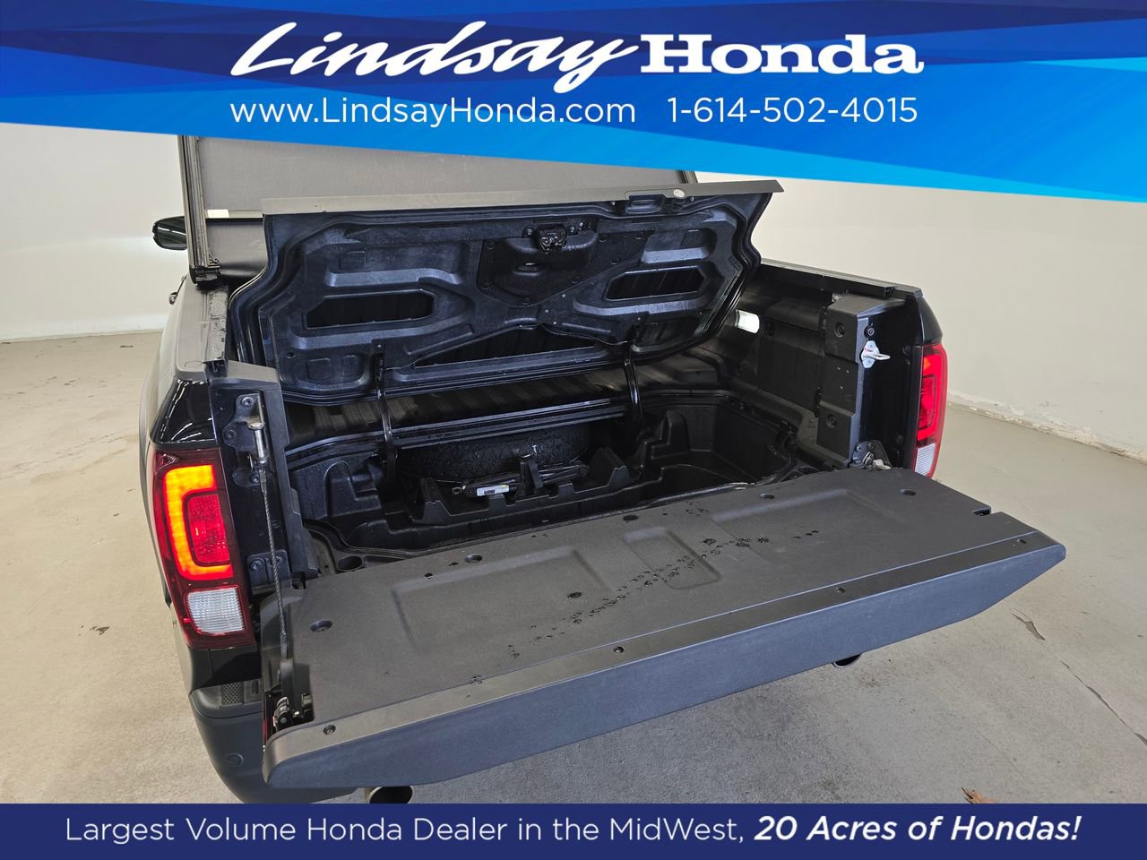 Used 2023 Honda Ridgeline Black Edition image 9