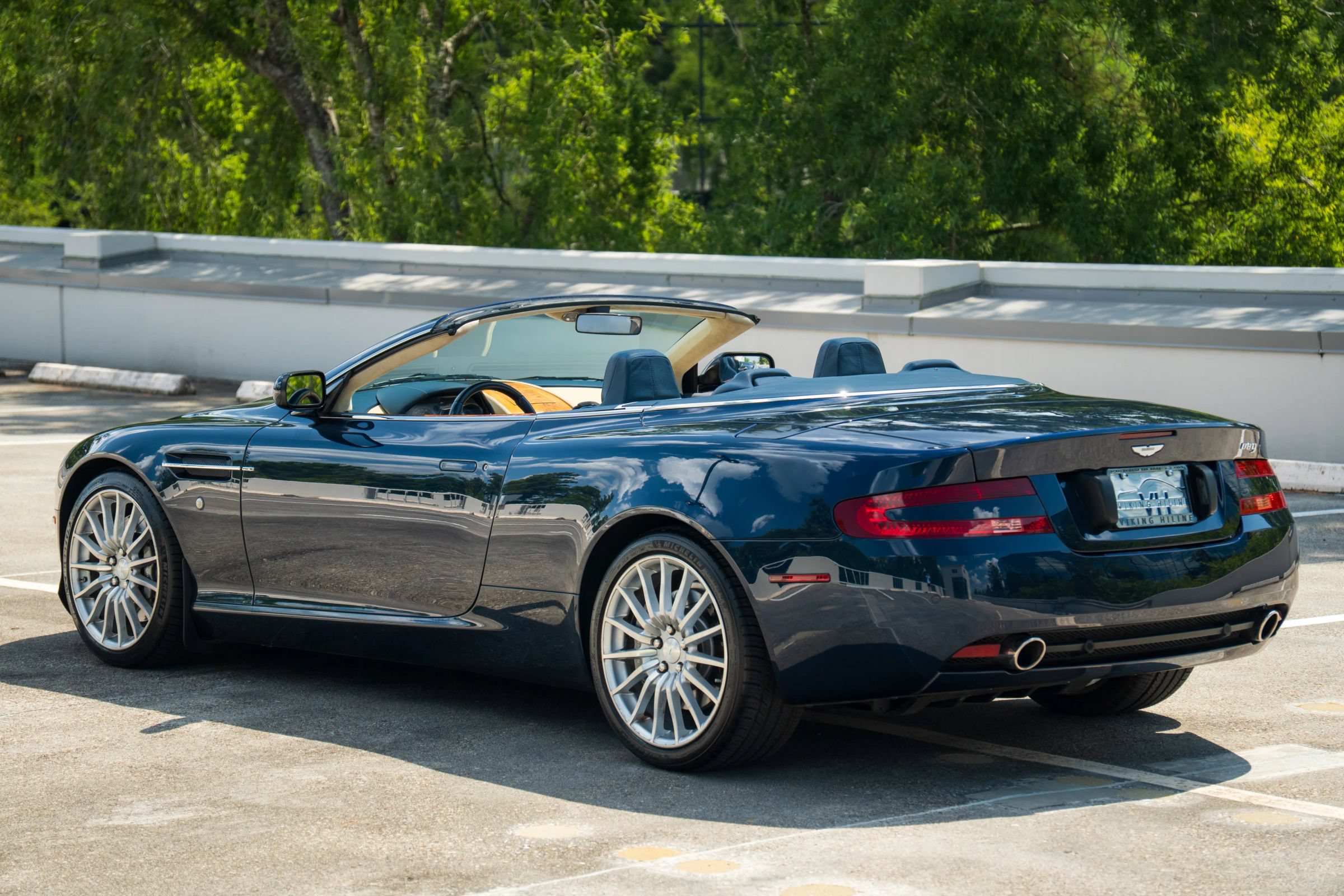 Used 2006 Aston Martin DB9 Volante RWD image 10