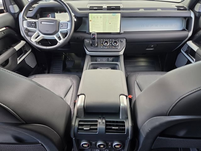 Used 2024 Land Rover Defender 130 X-Dynamic SE AWD/4WD image 14