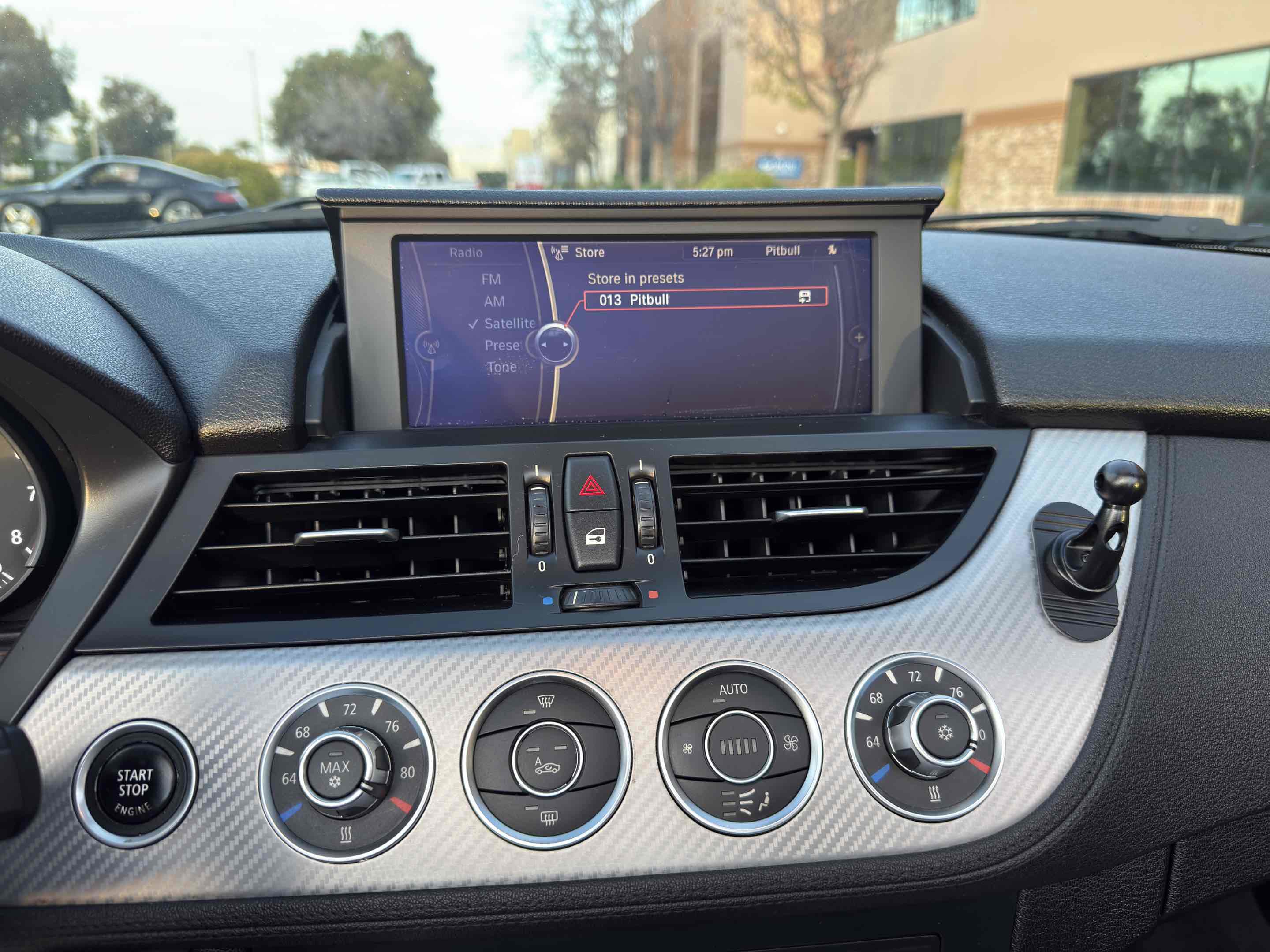 Used 2012 BMW Z4 sDrive35i image 40