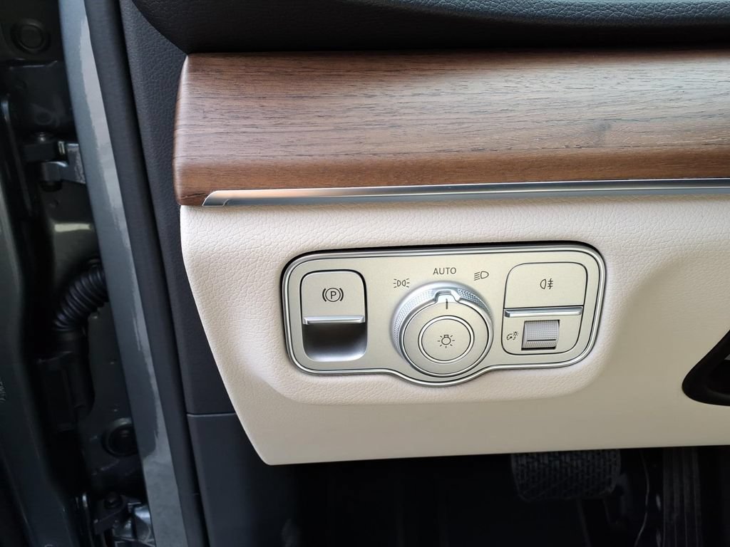 Certified 2026 Mercedes-Benz GLE 350 4MATIC image 17