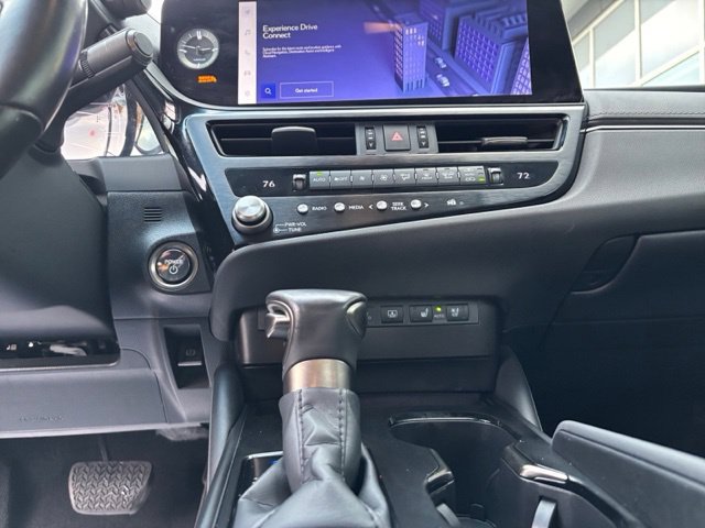 Used 2024 Lexus ES 300h w/ Accessory Package (Z2) FWD image 20