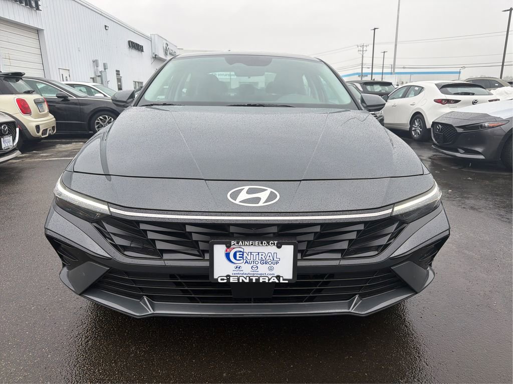 Certified 2025 Hyundai Elantra SEL image 23