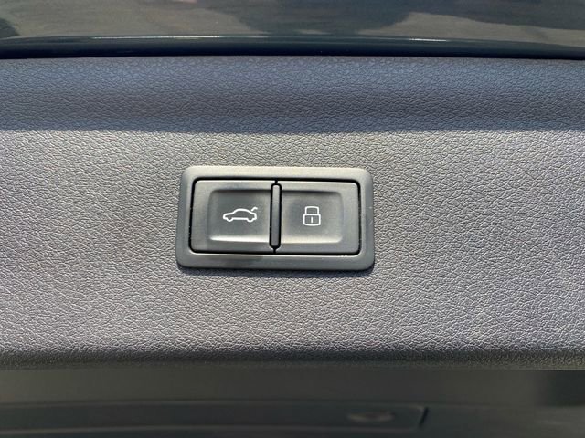 Used 2018 Audi Q3 2.0T Premium Plus image 33