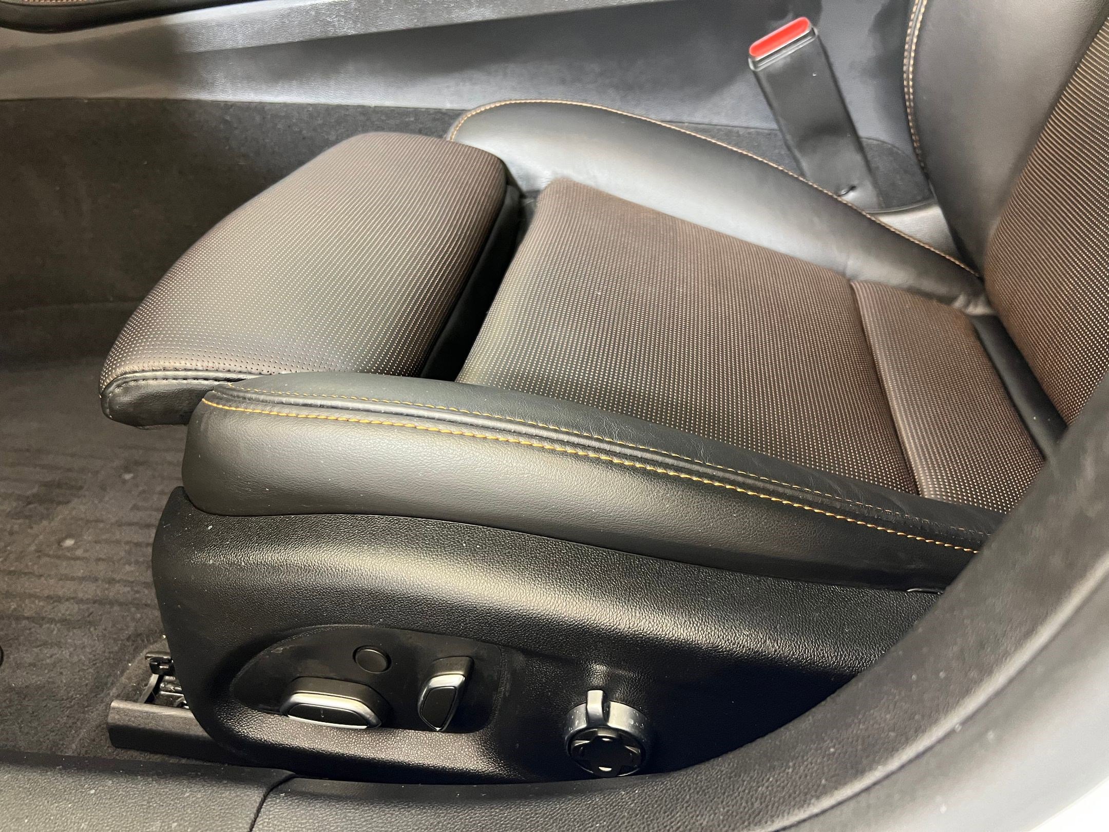 Used 2023 Cadillac CT5 Sport w/ Parking Package image 11