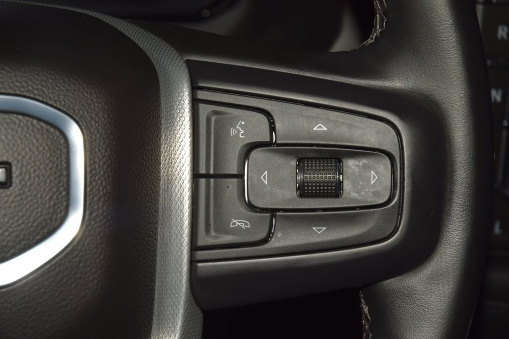 Used 2024 GMC Yukon XL Denali AWD/4WD image 40
