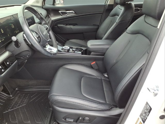 Used 2024 Kia Sportage EX AWD/4WD image 13