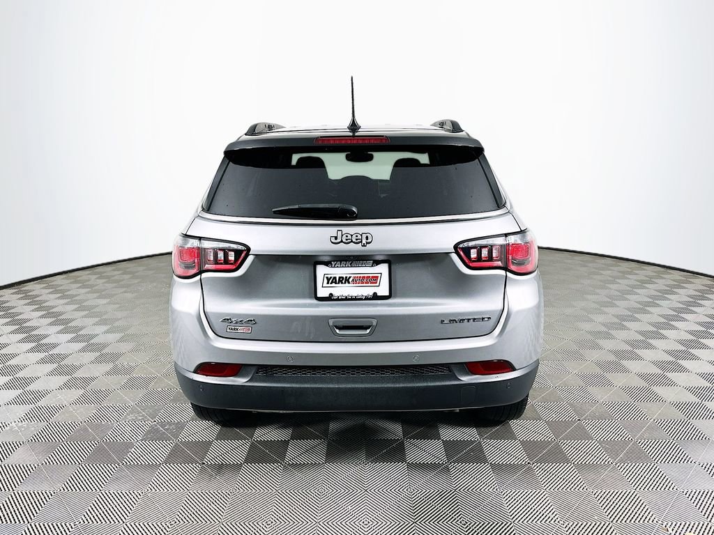 Certified 2024 Jeep Compass Limited image 9
