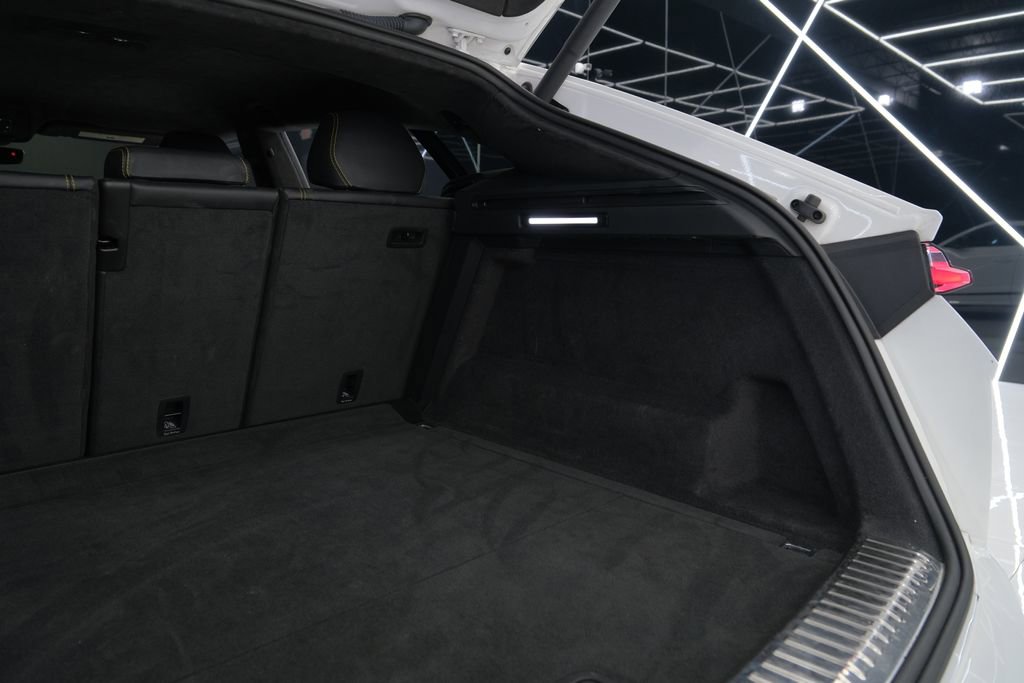 Used 2021 Lamborghini Urus image 36