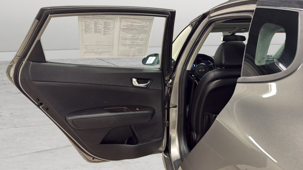 Used 2018 Kia Optima EX w/ Premium Package image 27