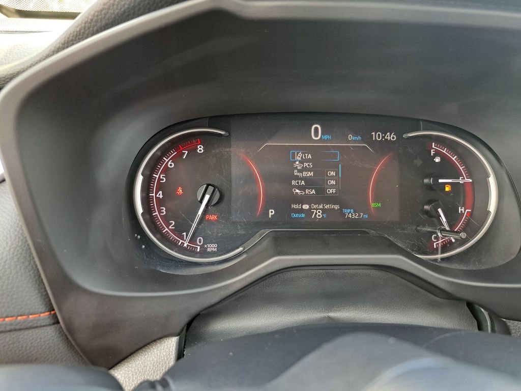 Used 2024 Toyota RAV4 Adventure image 12