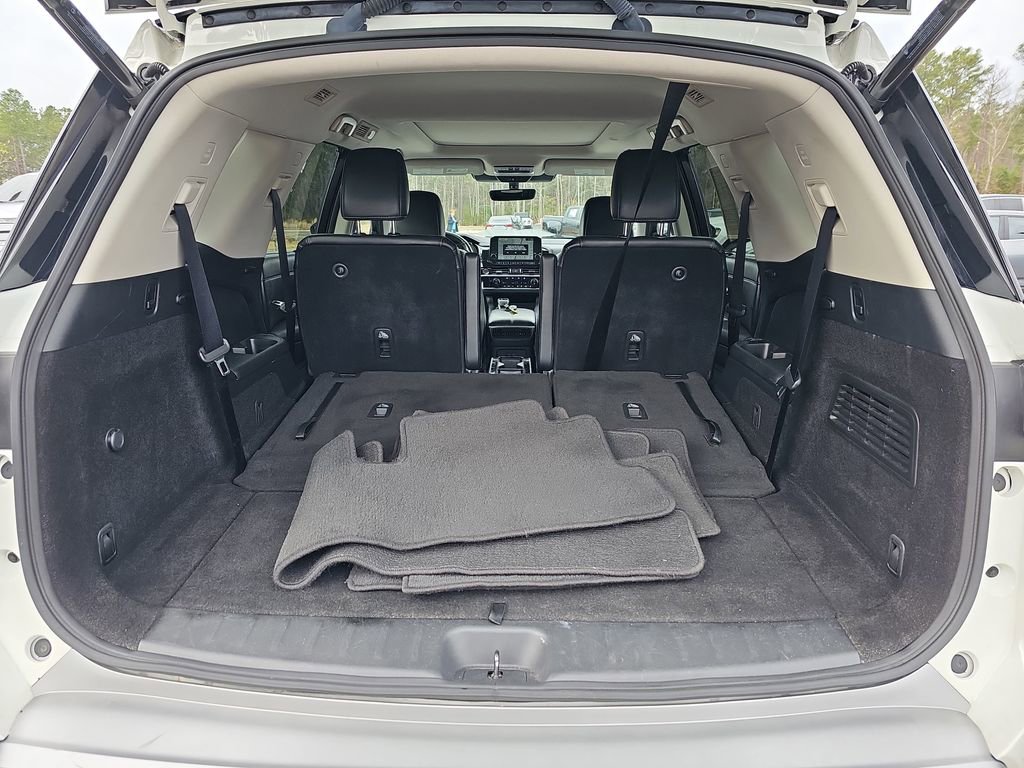 Used 2024 Nissan Pathfinder SL w/ SL Premium Package image 17