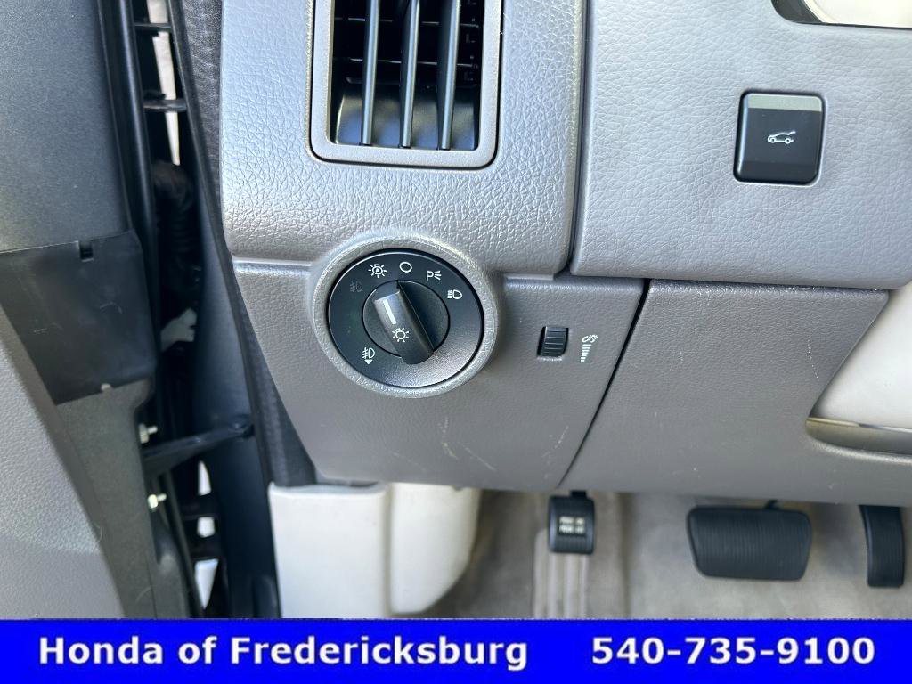 Used 2009 Ford Edge SEL image 30