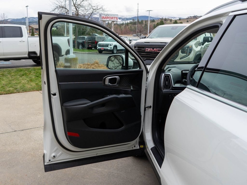 New 2026 Kia Sorento EX w/ EX Premium Package AWD/4WD image 17