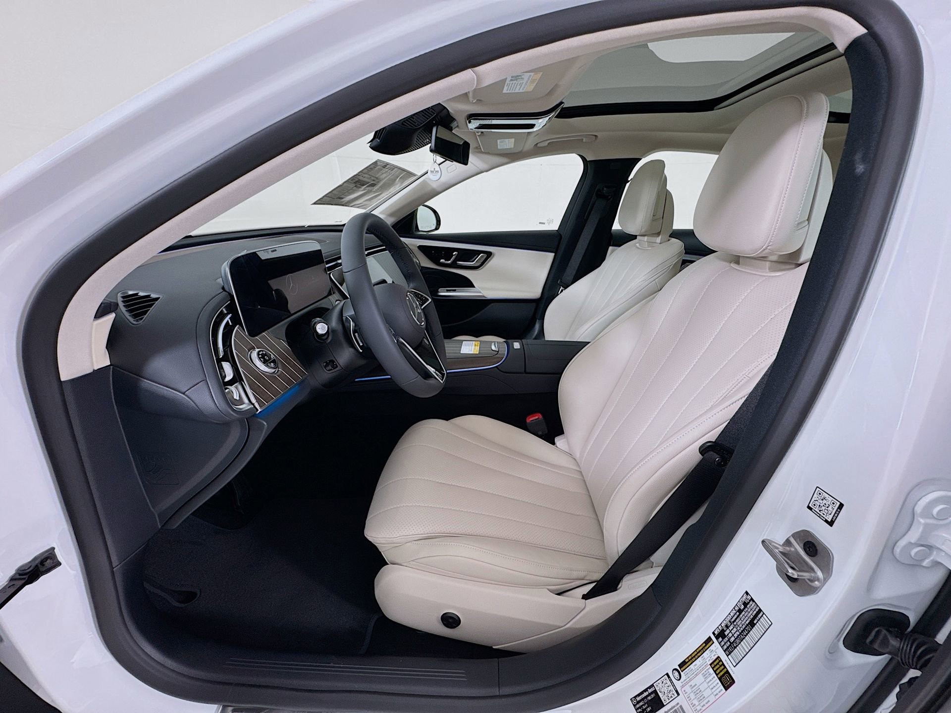New 2026 Mercedes-Benz E 350 Sedan image 23