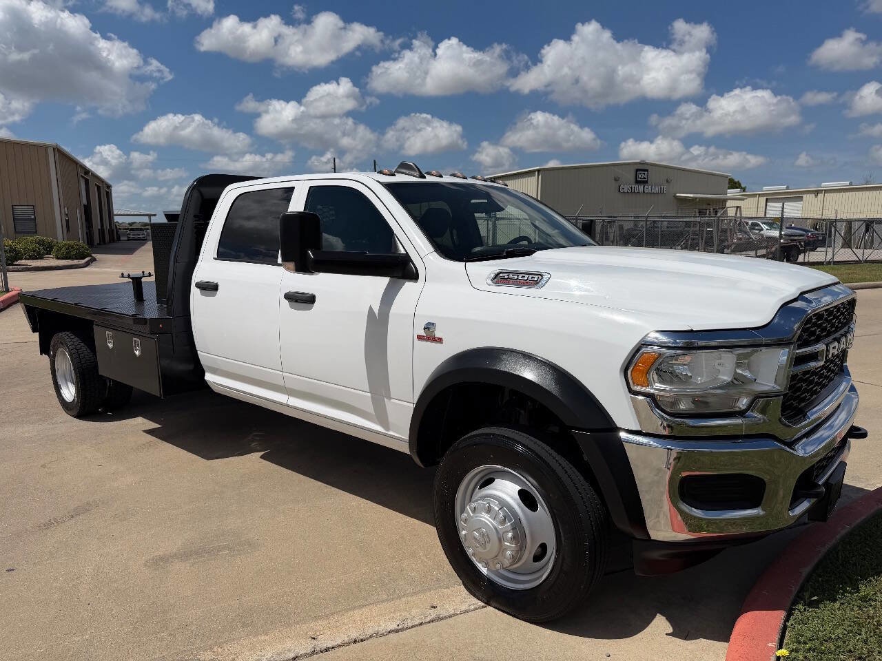 Used 2022 RAM 5500 Tradesman w/ Chrome Appearance Group AWD/4WD image 1